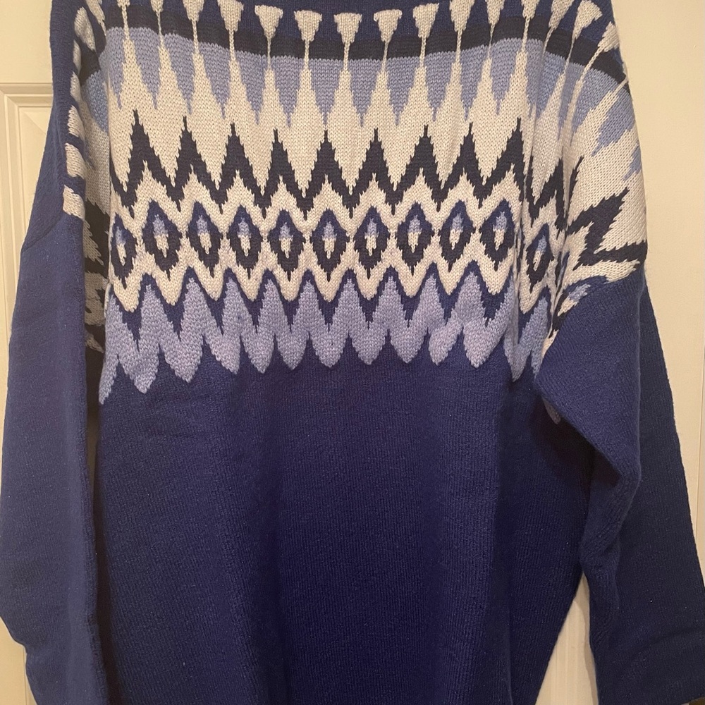 Women’s sweater